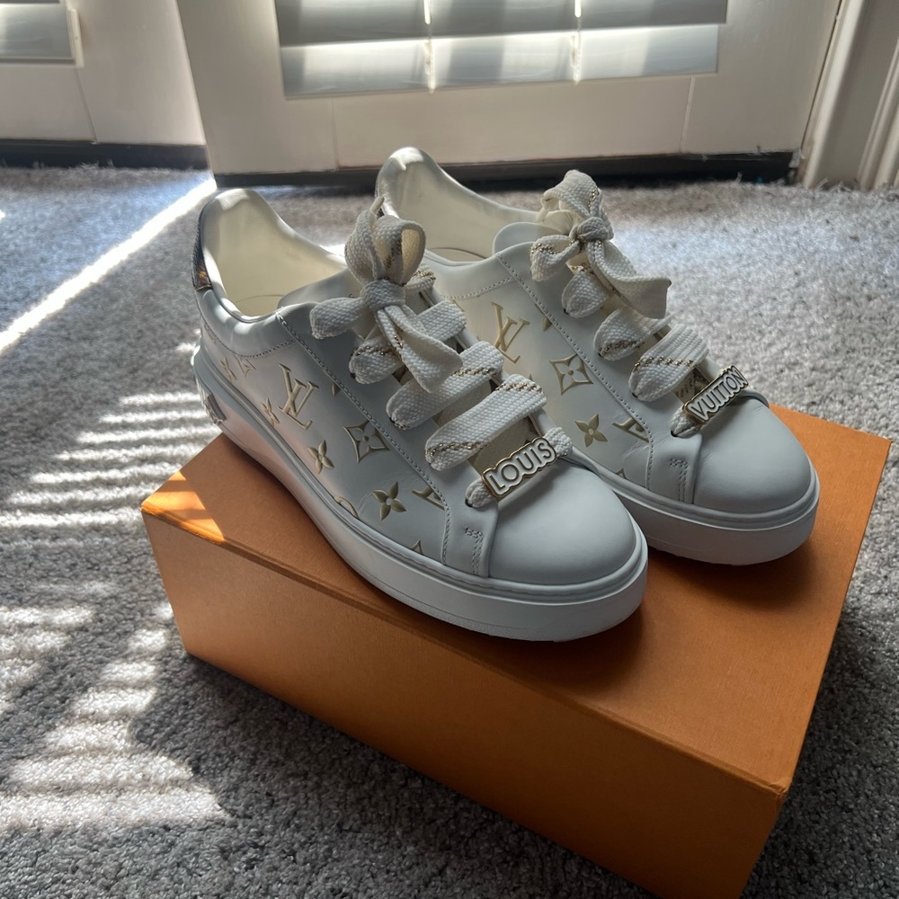 Louis Vuitton Time out White and Gold Monogram Sneakers